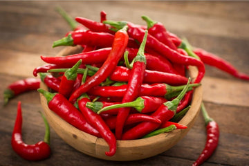 Get to know: Red and Green Chillies, Thai Chilli Peppers - Mae Jum Store (UK)