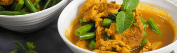 Pork Thai Jungle Curry with Green Beans - Mae Jum Store (UK)