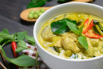 Which is hotter? green curry or red curry? - Mae Jum Store (UK)